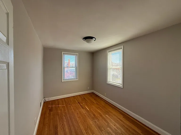 7851 Saint Fabian Ln — Photo 10
