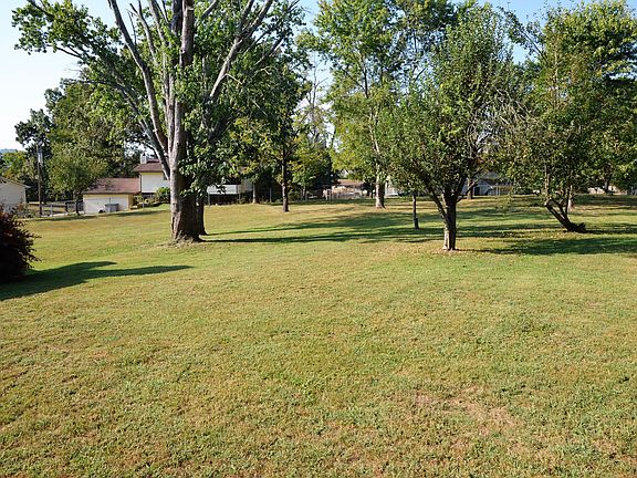 2nd image of 7405 Sturbridge Ct