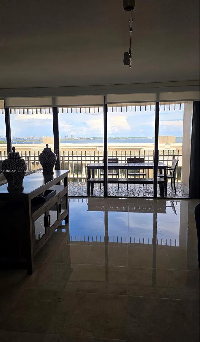 Grove Isle Condo — Photo 3