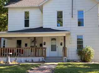 523 E Park St #A, Olathe, KS 66061