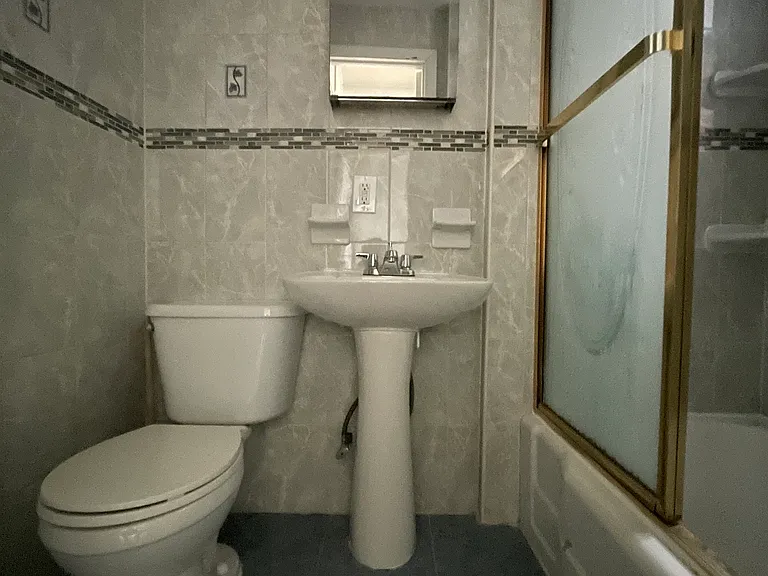 1735 Grove St #1 — Photo 11