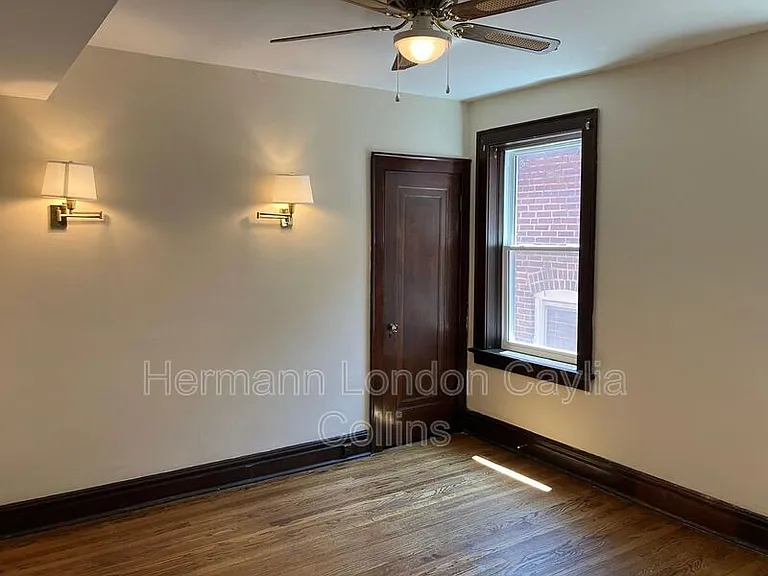 4427 S Grand Blvd #2F — Photo 10