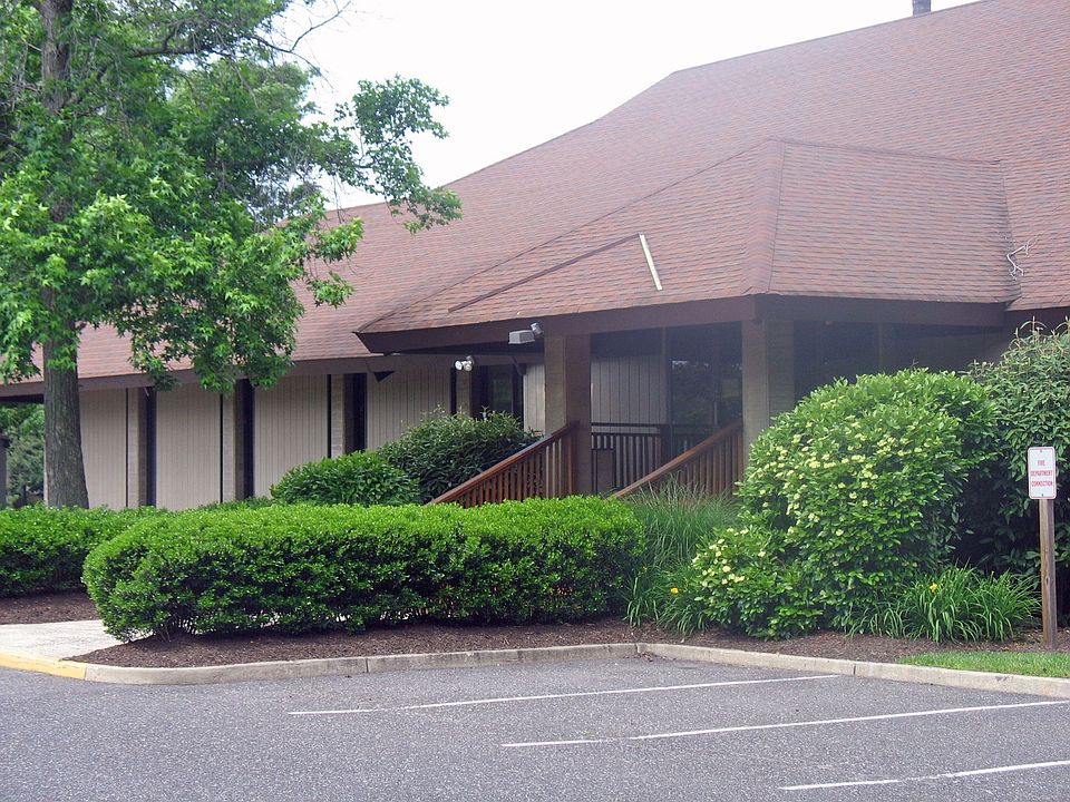 Kings Grant Clubhouse