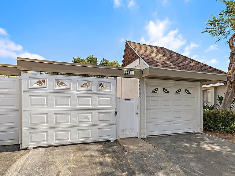 22311 Caminito Arroyo Seco #C — Photo 29