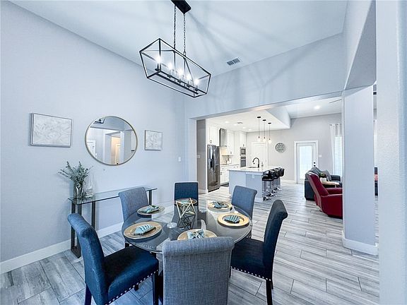 2nd image of 4810 Del Paseo Street