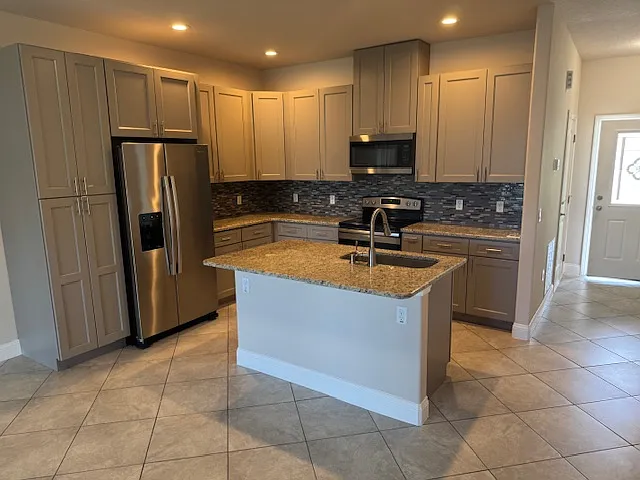11 Louvet Ln #A — Photo 3