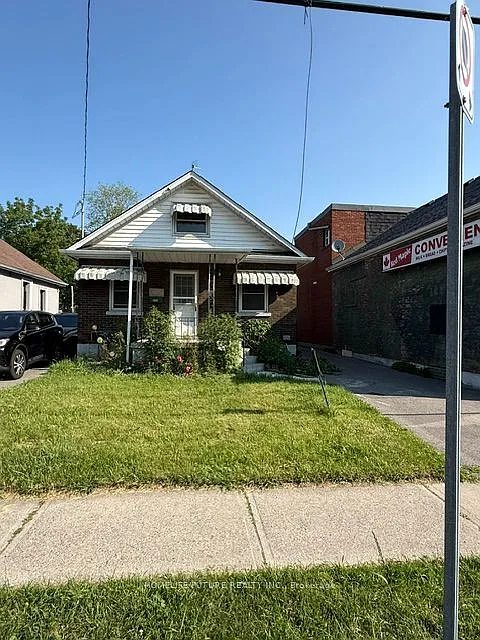 346 Eulalie Ave