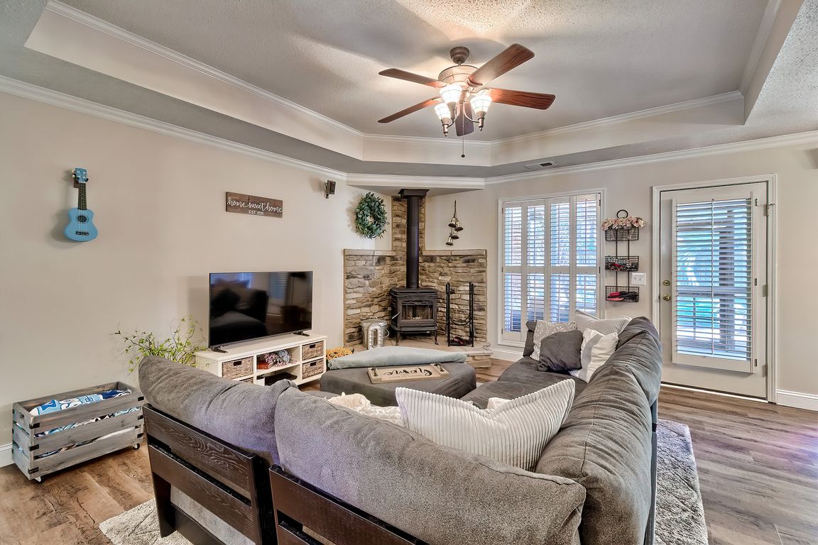 next background image