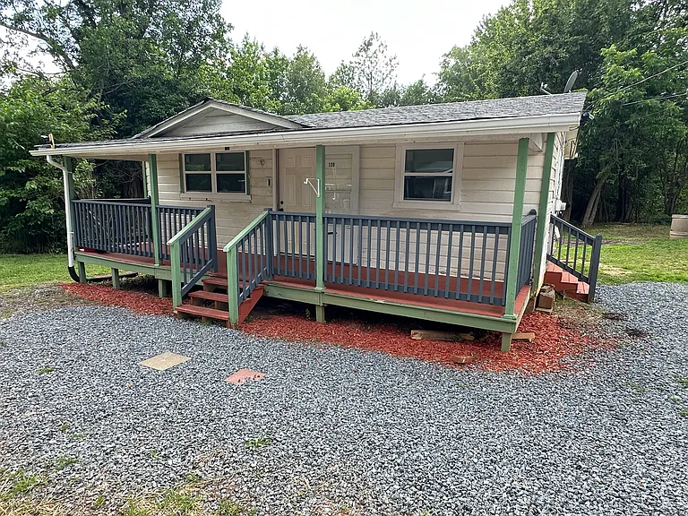 130 Shady Ln — Photo 1