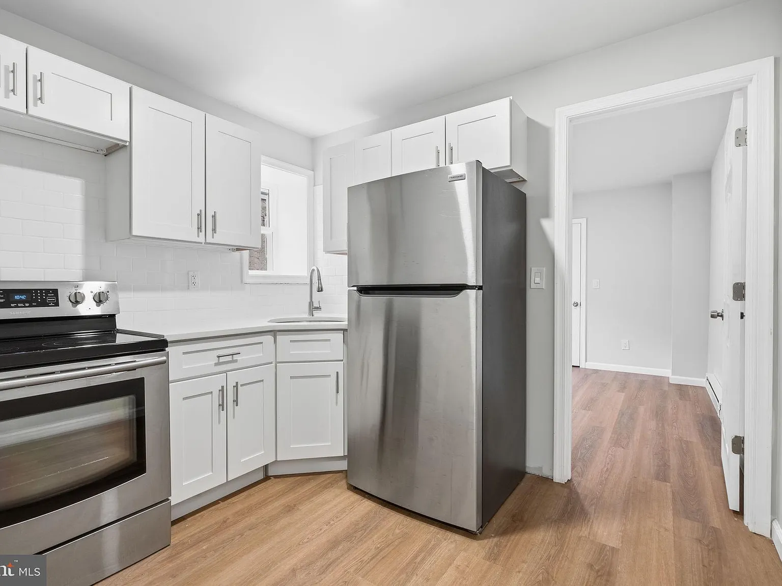 2 bed, 1910 sqft, $1,250 — Photo 2