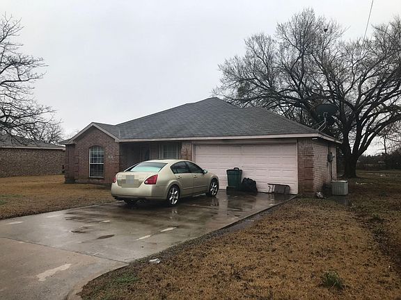 3rd image of 721 Gilbert St