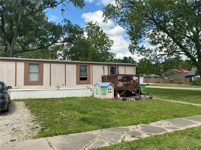200 E 2nd St, Pomona, KS, 66076