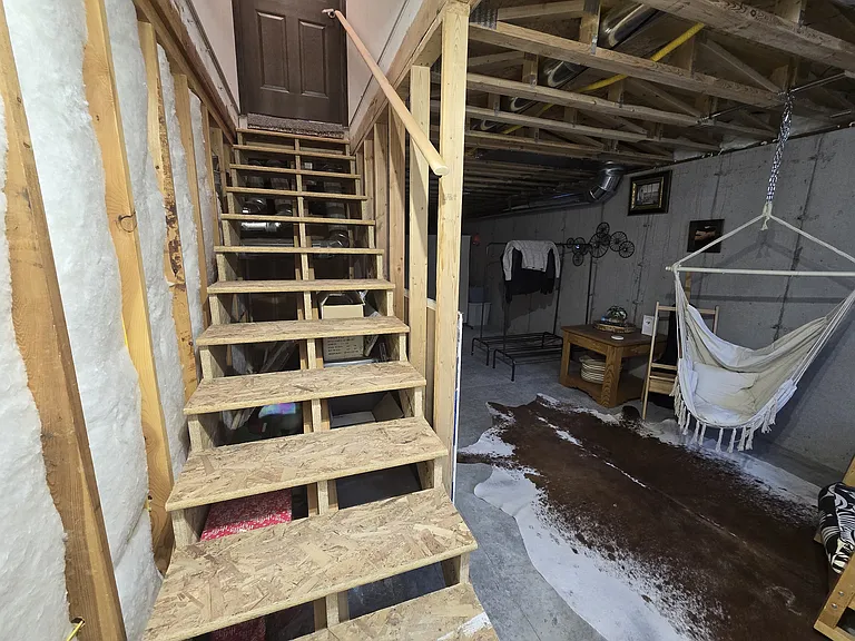 481 Green Tree Dr — Photo 8