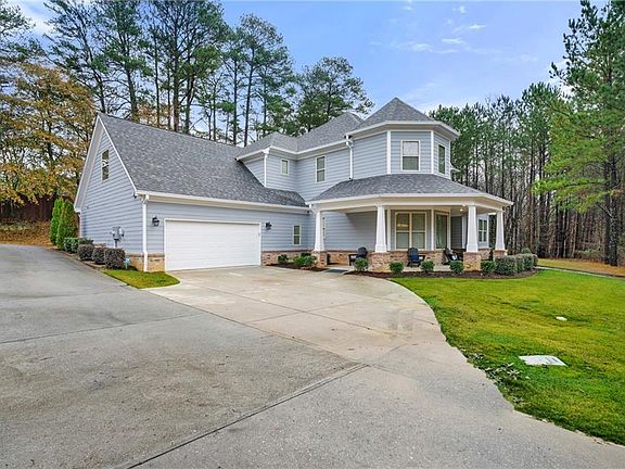 3rd image of 2638 Governors Walk Blvd