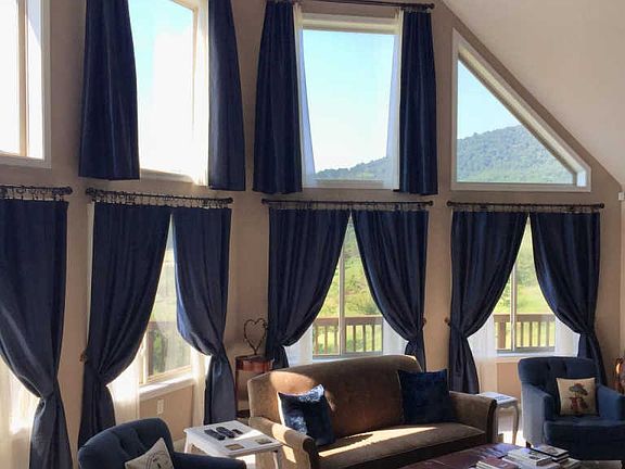 3rd image of 179 Vista Manor Dr