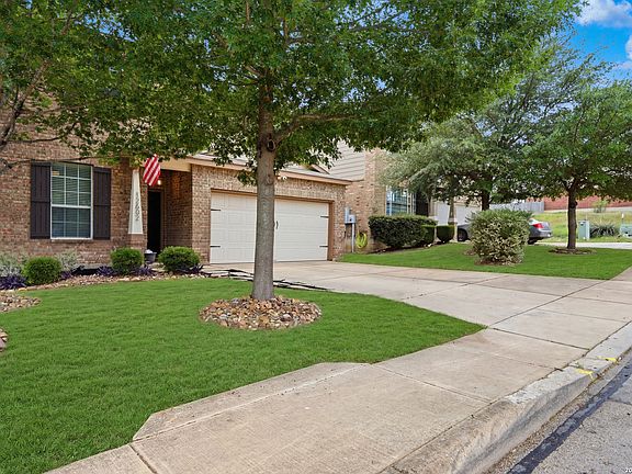 3rd image of 12602 Crockett Way