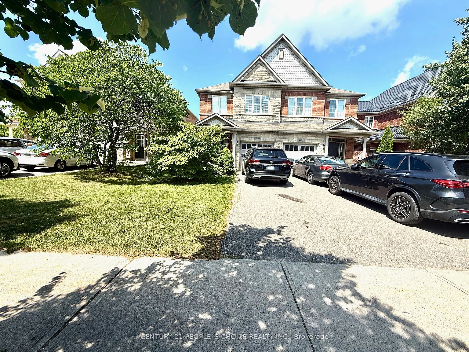 4 bed, $3,950 — Photo 1