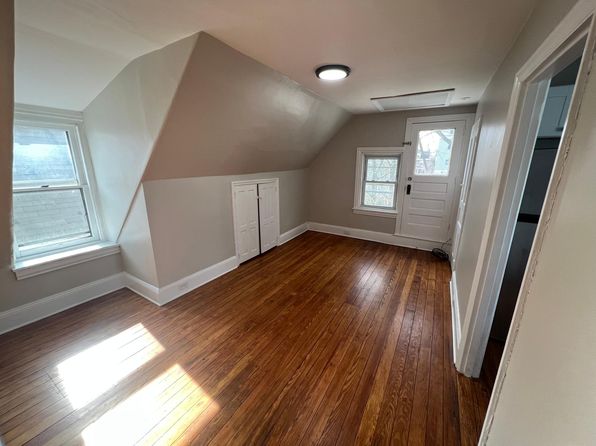 1314 W 10th St APT 3