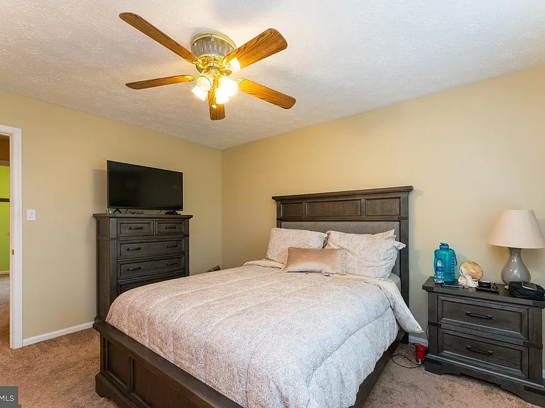 6006 Bobcat Ct — Photo 18