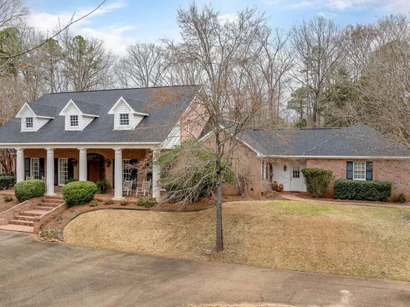 127 Red Oak Dr, Ruston, LA 71270