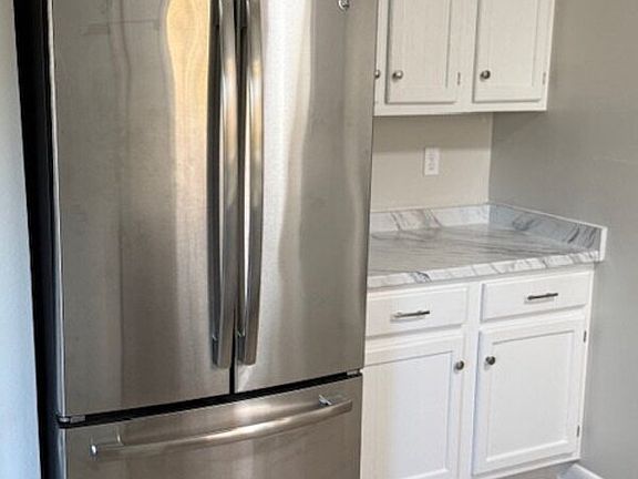 2nd image of 3373 S Alcott St #4