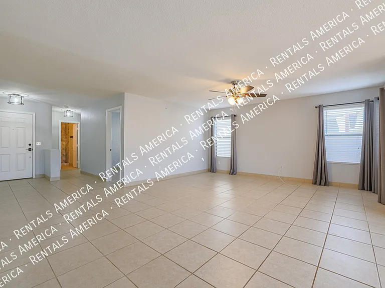 1324 S Mosley Ct — Photo 6