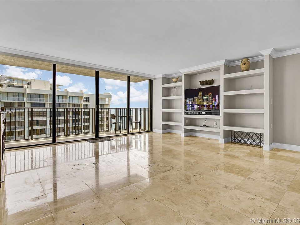 1st image of 1450 Brickell Bay Dr APT 802