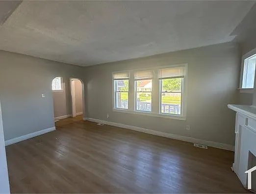 5733 Wayburn St — Photo 3