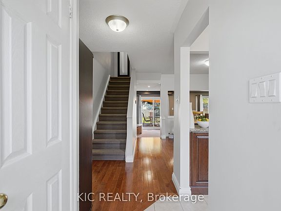 4th image of 320 Centre St