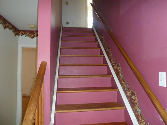 2nd image of 332 Wendwood Dr