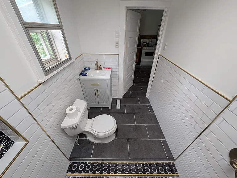 314 N 6th St #B — Photo 7