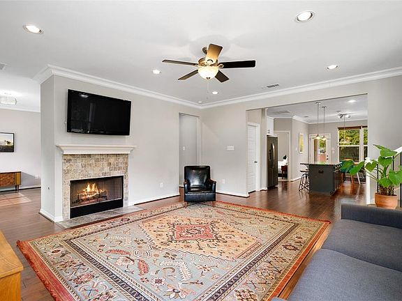 5th image of 1412 Oak St