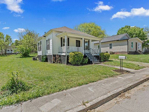 3rd image of 209 McGinley St