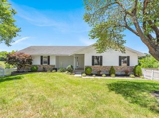 519 Deepwater Ct, Saint Charles, MO 63303