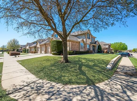 2nd image of 4149 Woodland Trl
