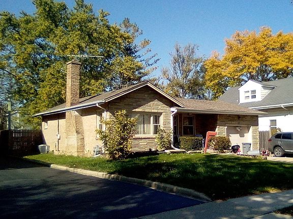 3rd image of 208 S Myrtle Ave