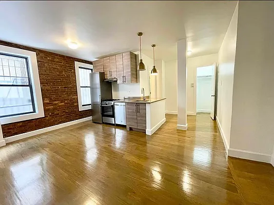 Rented by REAL New York | media 6