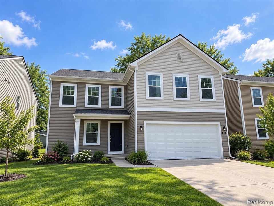 1st image of 581 Village Point Cir