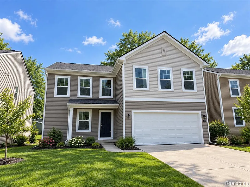 581 Village Point Cir