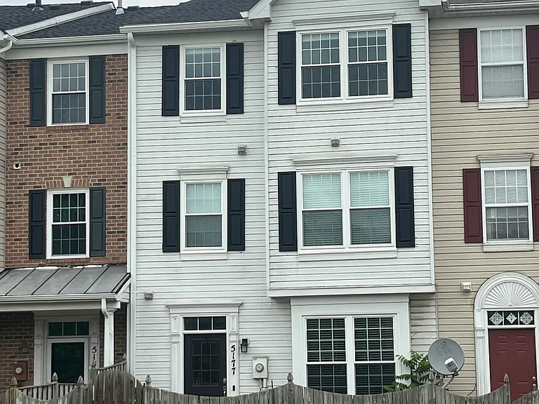 5177 Duke Ct — Photo 1