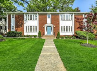 98 Bon Aire Cir APT V10, Suffern, NY 10901