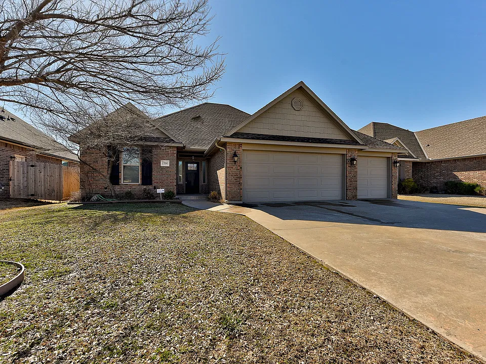2300 Bretford Way