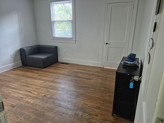 5th image of 3863 Hottinger Ave