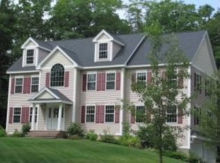 6 Deerhaven Dr, Exeter, NH 03833