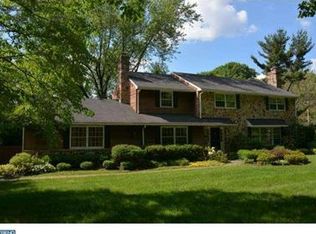 735 Walker Rd, Wayne, PA 19087