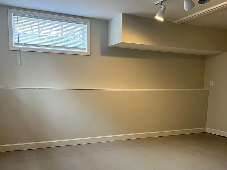 471 Gift Ave SE — Photo 27
