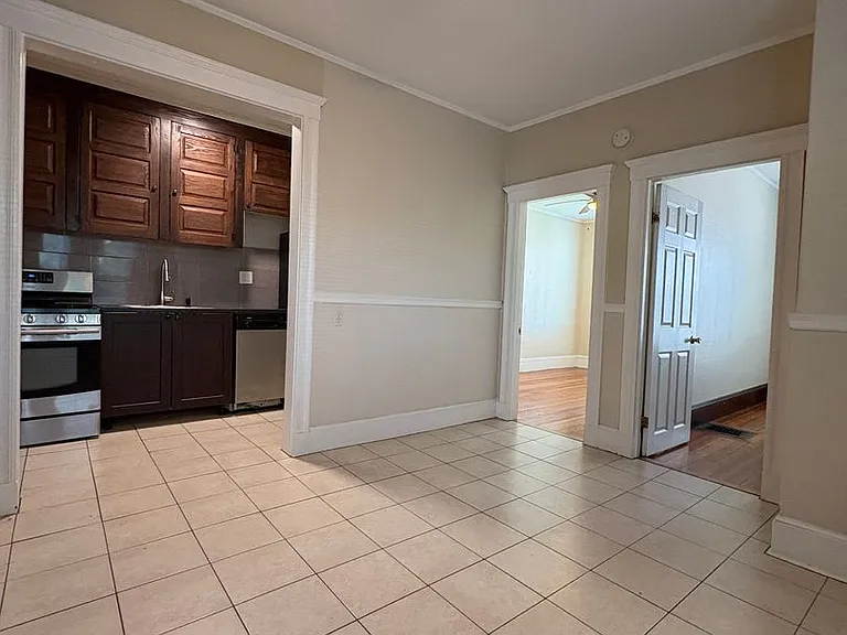 48 South Prospect St, #1 — Photo 7
