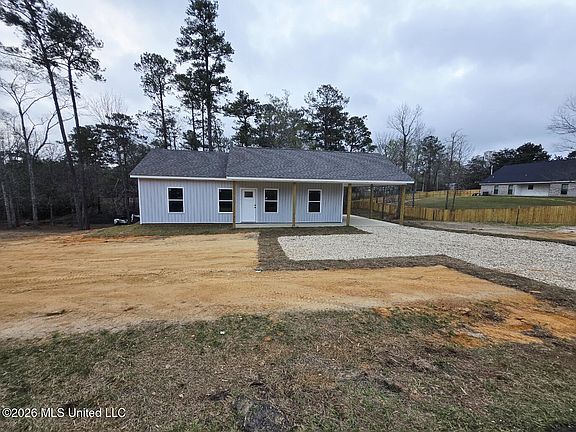 2nd image of 405 George Ford Rd