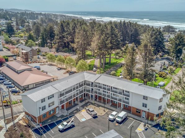 3722 NW Port Ave #204