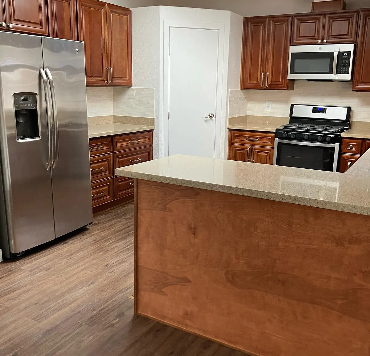 3 bed, 1620 sqft, $3,250 — Photo 4